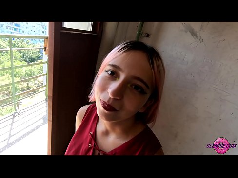❤️ Sensuelli opiskelija imee tuntematonta Outbackissa - Cum hänen kasvoillaan ❤️ Porno vk at us